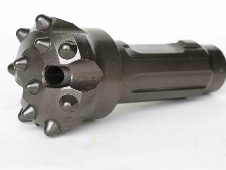 潜孔钻机操作中应注意的事项