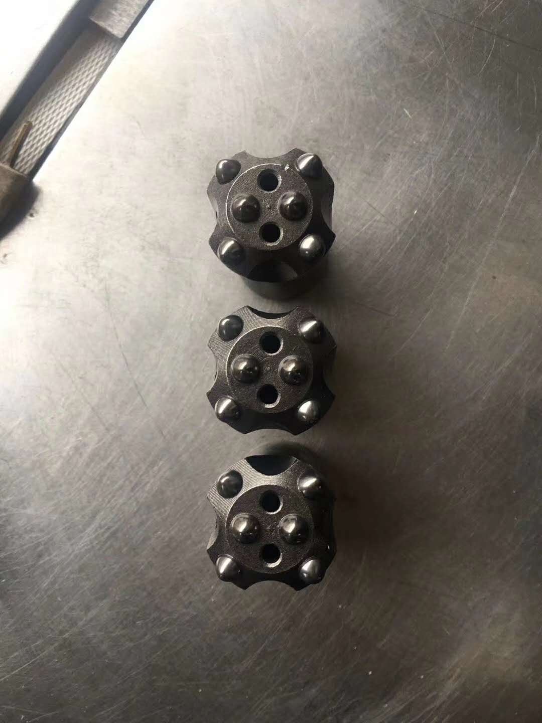 潜孔钻机使用前容易忽略的三点