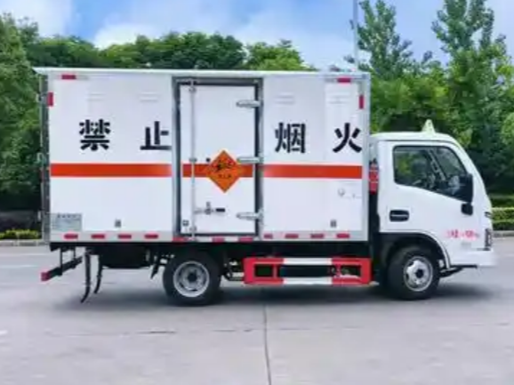 爆破器材运输车的尺寸